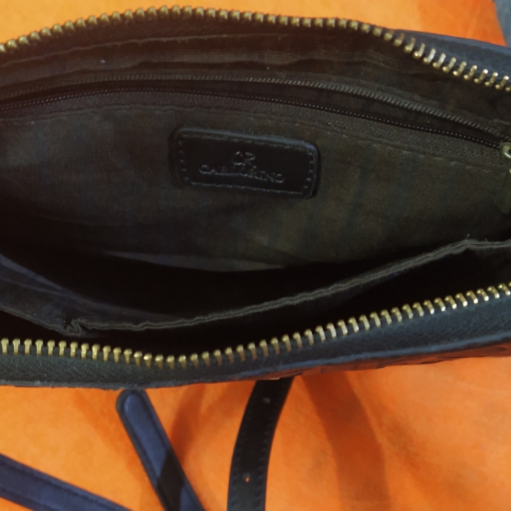 Fixed price CARLORINO Sling bag - Picture 9 of 9